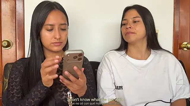 Snapshot of 2SummerLove1 chatting on January 2026 03:49:02 PM 2SummerLove1 online show from January 2026 03:49:02 PM