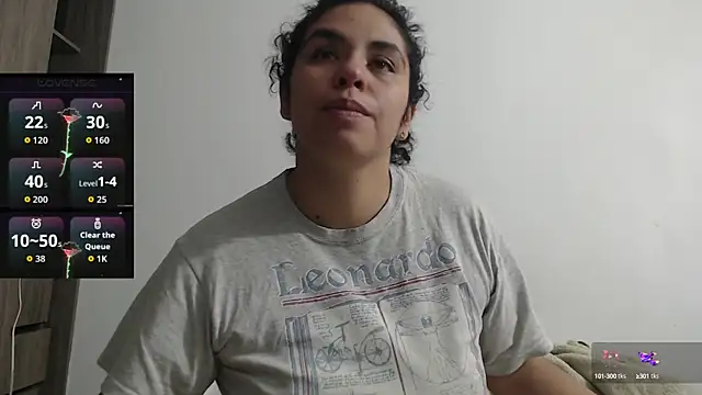 Snapshot of Anne_purple chatting on October 2025 02:49:01 PM Anne purple online show from October 2025 02:49:01 PM