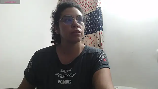 Snapshot of Anne_purple chatting on September 2025 02:27:01 PM Anne purple online show from September 2025 02:27:01 PM