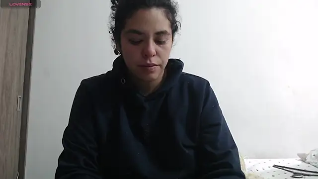 Snapshot of Anne_purple chatting on October 2025 04:29:02 PM Anne purple online show from October 2025 04:29:02 PM