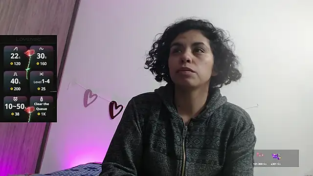 Snapshot of Anne_purple chatting on February 2025 03:52:02 PM Anne purple online show from February 2025 03:52:02 PM