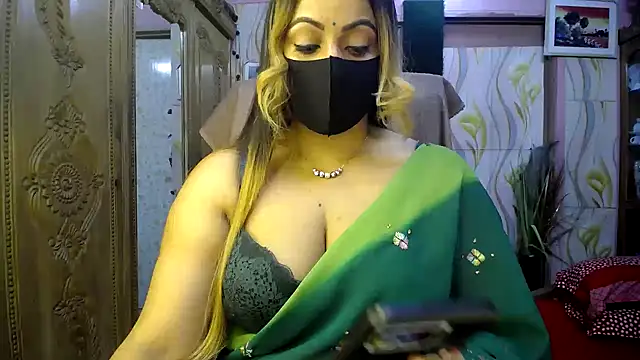 Snapshot of SohanaSabaSexy chatting on September 2025 05:08:02 PM SohanaSabaSexy online show from September 2025 05:08:02 PM