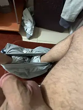 modelturanist27 online show from January 2025 08:39:02 PM