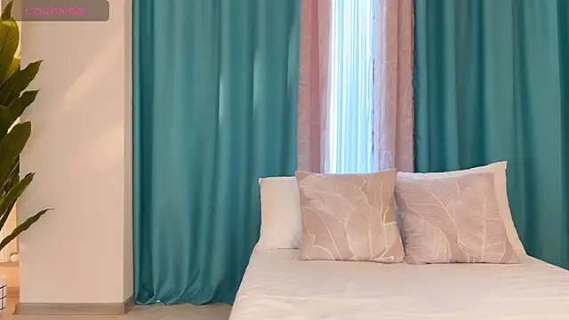 UrGoddessJenny online show from June 2026 01:33:02 PM