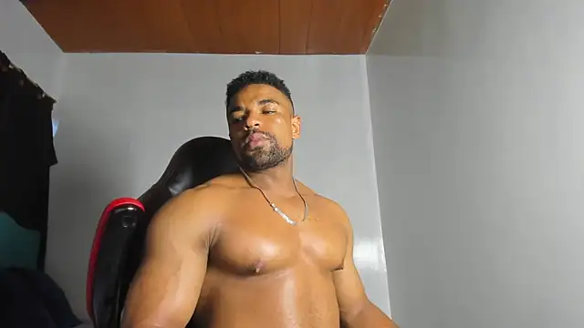 estebanlobo- online show from September 2025 11:42:01 PM