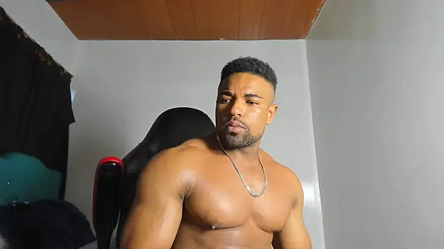 estebanlobo- online show from September 2025 10:49:01 PM