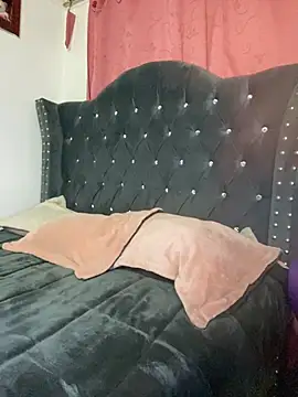 CristalGmez online show from November 2025 03:12:02 AM