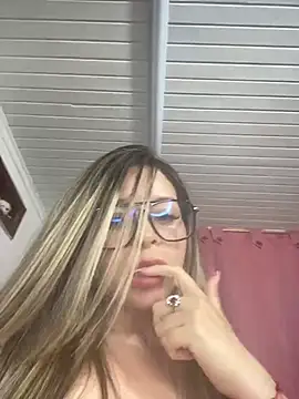 CristalGmez online show from March 2025 04:30:02 AM