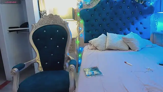 EmilyAllen  online show from December 2024 07:36:02 AM