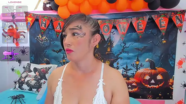 charlotte-11 online show from October 2025 03:13:02 PM
