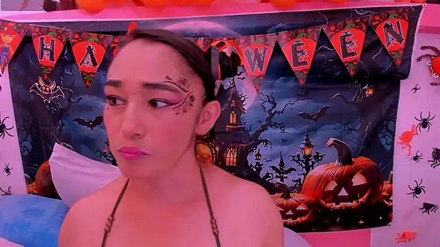 charlotte-11 online show from October 2025 03:13:02 PM