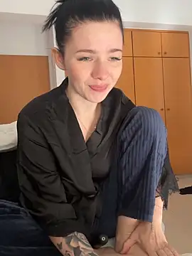 RoxiBlack online show from February 2026 07:33:02 AM