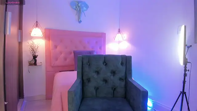 kimmy099 online show from March 2025 10:37:01 PM