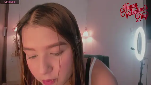 kimmy099 online show from February 2025 08:05:01 PM