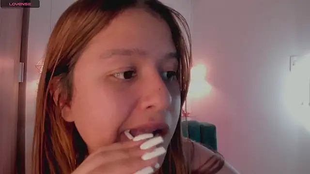 kimmy099 online show from February 2025 11:15:01 PM