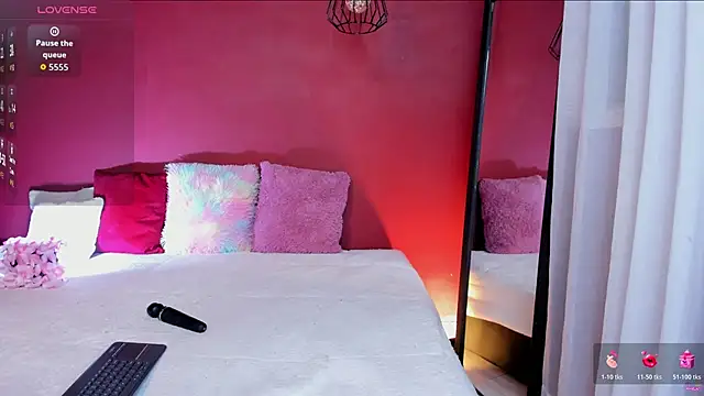 Tattoo Couple online show from May 2026 02:44:02 PM