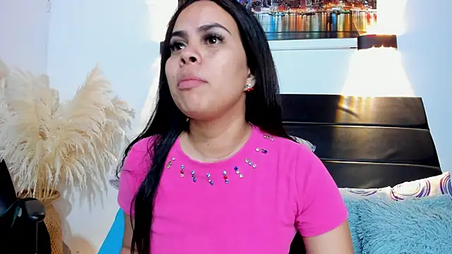 Julieta Coopeer  online show from September 2025 10:43:02 AM