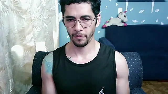 ponzothc online show from November 2025 08:01:01 PM