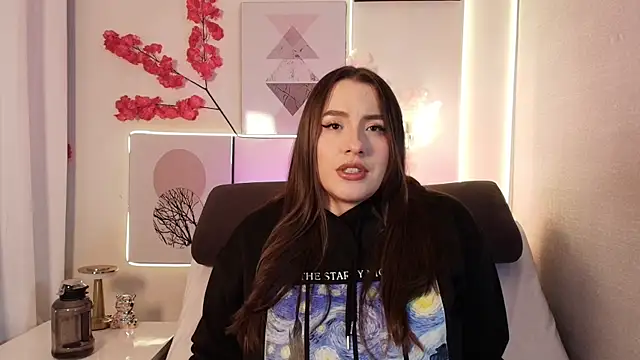 Linaa morris online show from May 2026 10:32:02 AM