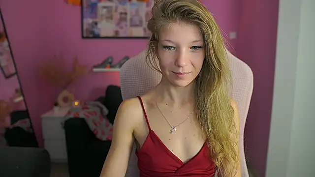 Snapshot of missicute chatting on November 2025 07:36:01 PM missicute online show from November 2025 07:36:01 PM