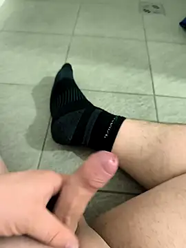 Snapshot of Yolinga205 chatting on October 2025 01:10:02 PM Yolinga205 online show from October 2025 01:10:02 PM