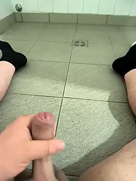 Snapshot of Yolinga205 chatting on September 2025 01:48:01 PM Yolinga205 online show from September 2025 01:48:01 PM