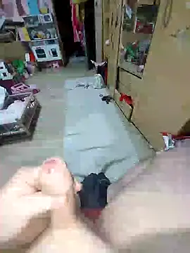 Snapshot of Yolinga205 chatting on January 2025 07:58:01 AM Yolinga205 online show from January 2025 07:58:01 AM