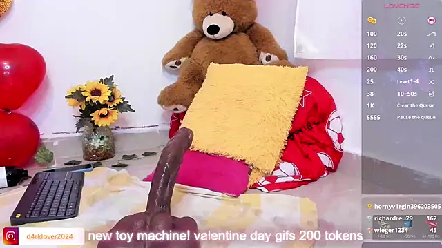 Snapshot of daarklover chatting on February 2025 10:00:02 AM daarklover online show from February 2025 10:00:02 AM