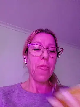 blondyruby online show from February 2026 12:08:01 AM