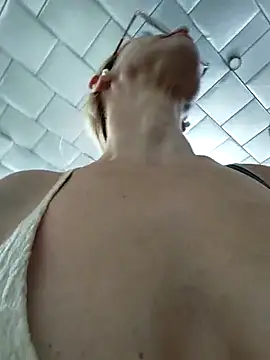 blondyruby online show from June 2026 08:02:02 AM