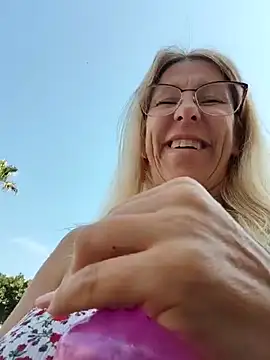 blondyruby online show from May 2026 09:04:02 AM