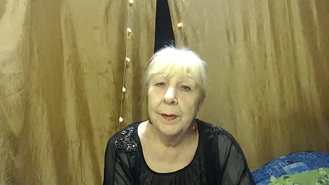 Snapshot of _Estelitta_5 chatting on January 2025 07:15:01 PM  Estelitta 5 online show from January 2025 07:15:01 PM