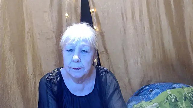 Snapshot of _Estelitta_5 chatting on January 2025 07:07:02 PM  Estelitta 5 online show from January 2025 07:07:02 PM