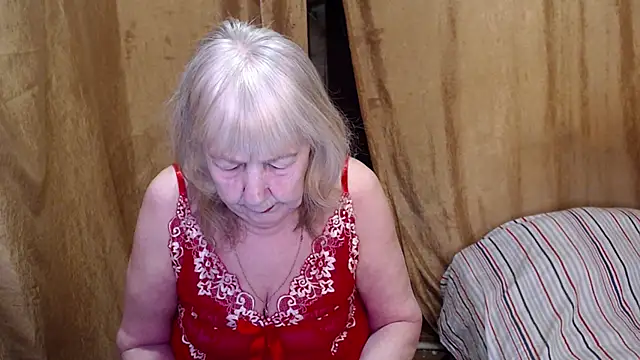 Snapshot of _Estelitta_5 chatting on February 2025 07:12:02 AM  Estelitta 5 online show from February 2025 07:12:02 AM