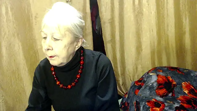 Snapshot of _Estelitta_5 chatting on March 2025 06:00:01 PM  Estelitta 5 online show from March 2025 06:00:01 PM