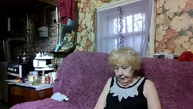 Snapshot of _Estelitta_5 chatting on December 2025 08:19:02 AM Estelitta 5 online show from December 2025 08:19:02 AM