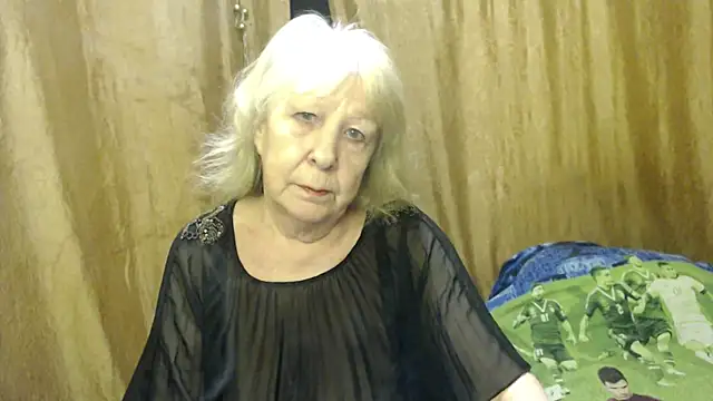 Snapshot of _Estelitta_5 chatting on February 2025 06:13:02 PM  Estelitta 5 online show from February 2025 06:13:02 PM