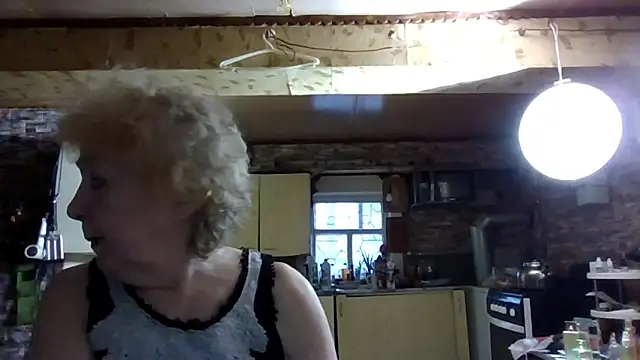 Snapshot of _Estelitta_5 chatting on December 2025 11:26:02 AM Estelitta 5 online show from December 2025 11:26:02 AM