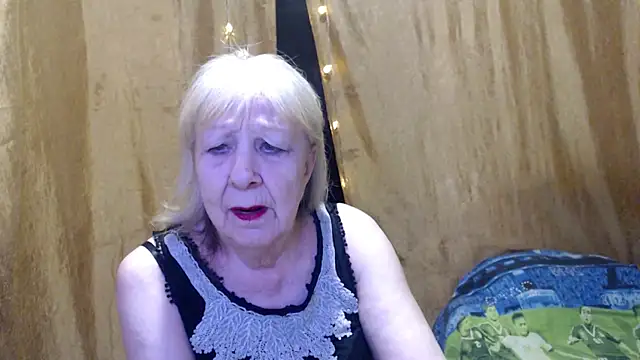 Snapshot of _Estelitta_5 chatting on January 2025 12:58:01 PM  Estelitta 5 online show from January 2025 12:58:01 PM