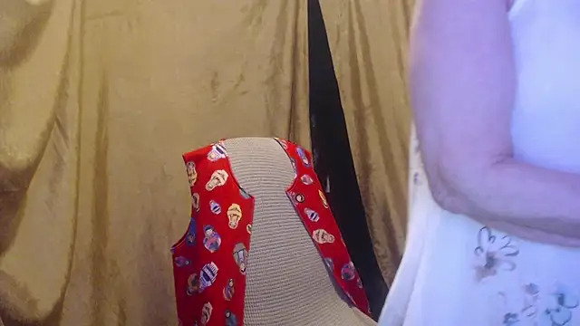 Snapshot of _Estelitta_5 chatting on January 2026 05:08:01 PM Estelitta 5 online show from January 2026 05:08:01 PM