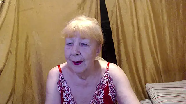 Snapshot of _Estelitta_5 chatting on November 2025 11:14:02 AM Estelitta 5 online show from November 2025 11:14:02 AM