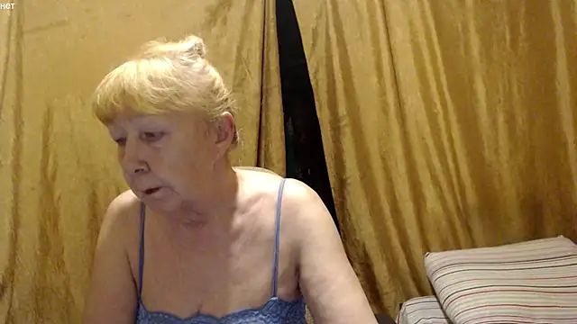 Snapshot of _Estelitta_5 chatting on October 2025 04:36:01 PM Estelitta 5 online show from October 2025 04:36:01 PM