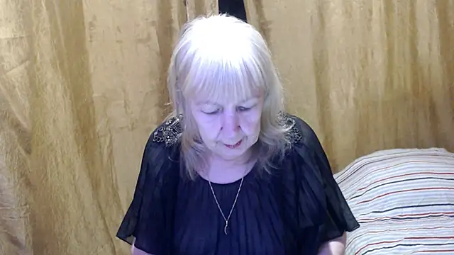 Snapshot of _Estelitta_5 chatting on February 2025 03:47:01 PM  Estelitta 5 online show from February 2025 03:47:01 PM