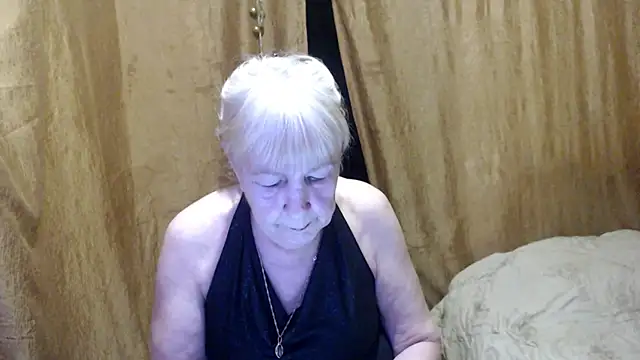 Snapshot of _Estelitta_5 chatting on February 2025 05:20:01 PM  Estelitta 5 online show from February 2025 05:20:01 PM