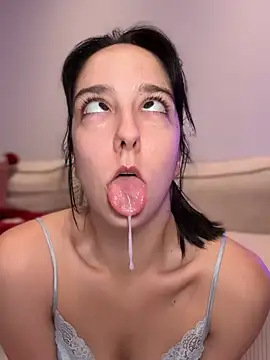  Juliette online show from April 2026 07:38:02 PM