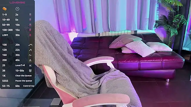 ashleyro1 online show from November 2025 01:11:02 PM