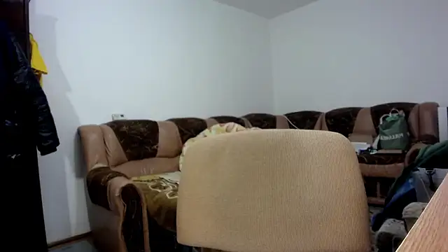 I like older menn online show from March 2026 06:28:02 AM