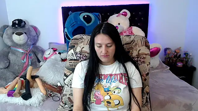 Lorenahot 06 online show from November 2025 05:35:01 PM