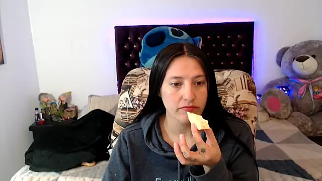 Lorenahot 06 online show from March 2026 05:58:01 PM