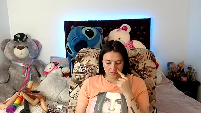 Lorenahot 06 online show from December 2025 07:59:01 PM